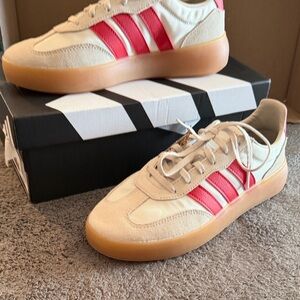 Adidas Men's Cream and Red Sneakers